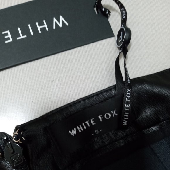 White Fox NWT Faux Leather Boot Cut Blk Pants Sz Small - Picture 5 of 8
